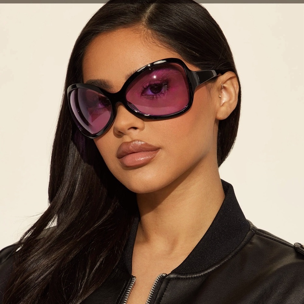 Purple lens Sunglasses 💜